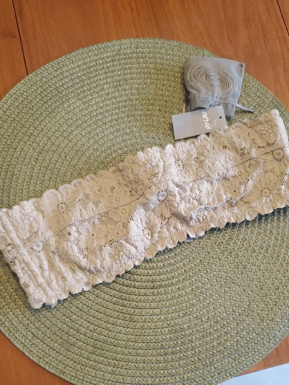 aerie Lace Strapless Bandeau Bra